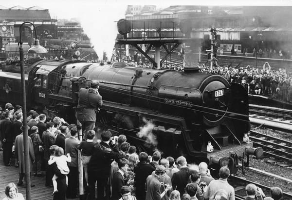 Trackside Classic: 1951 British Railways 7P Pacific No 70000 Britannia – Nationalised Pride 20 20