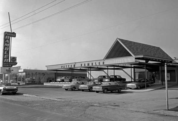 Vintage Photos: Nash And Rambler Dealers In The '50s & '60s - Lots, Deliveries And Showroom Fun 9 Captura de pantalla 2024 04 05 00.59.35