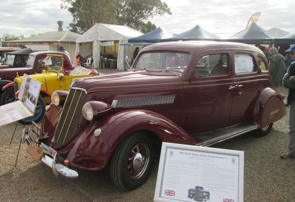 1935 Nash Aeroform 1