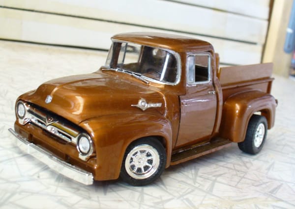56F100brn1