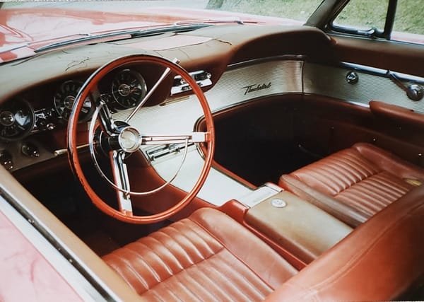 1961 Thunderbird 04
