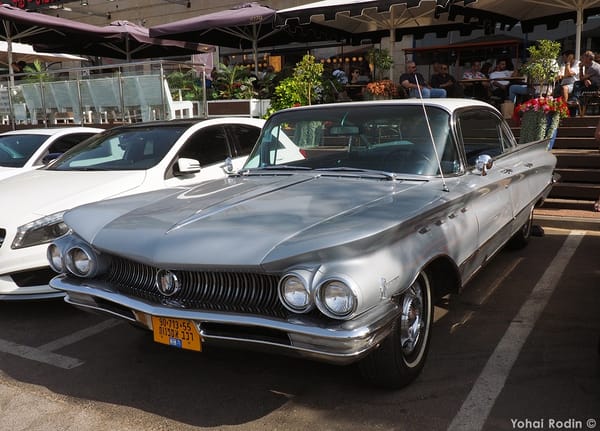 Car Show Classics: It's the Smorgasbord That is Israel's Classic Community 41 1960 Grey Buick Electra