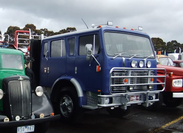 International Acco ex fire truck