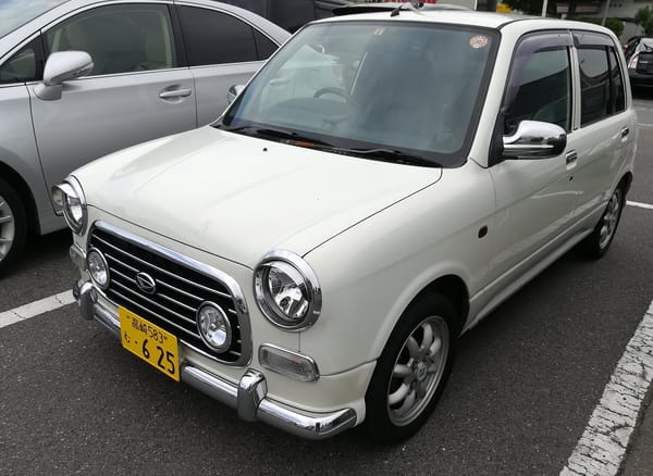 Curbside Classic: The Japanese Retro Trial (1st Witness) – Daihatsu Mira Gino Series 1 & 2 1 IMG 20171024 124531