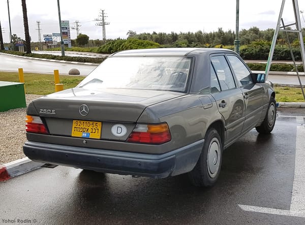 CCs In Israel: March 2020 – Usual Suspects Apply Here 12 Dark Grey Mercedes-Benz 260 E W124