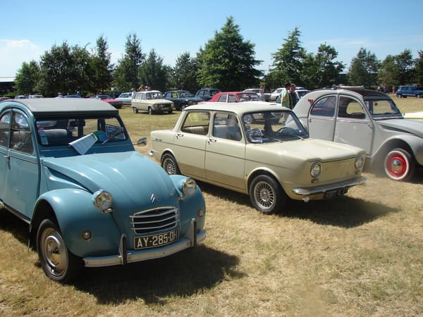 Car Show Classics: At The Chappelle de Vehicules Anciennes At Tonneins, France, For The Fete Of Saint Christopher. 1 DSC05888