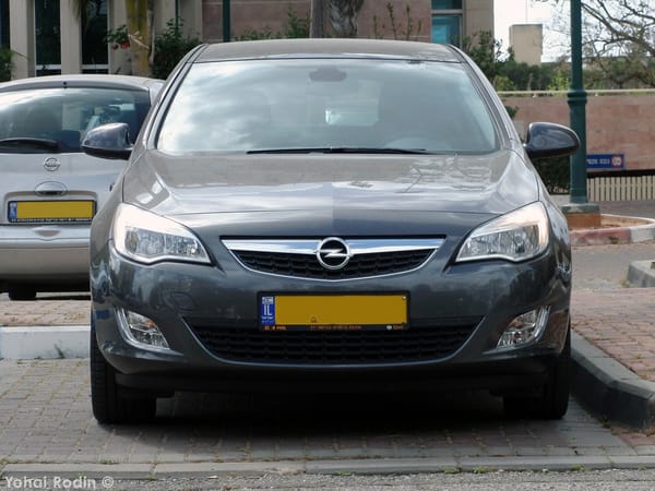 COAL: 2012 Opel Astra J – On The Way Up 9 04