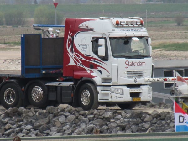 CC Global: Views From A Dike Road - Cars, Trucks, Ships, And More 8 IMG 3623