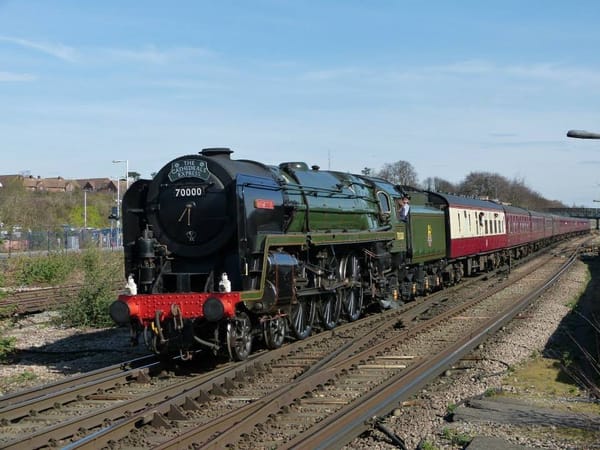 Trackside Classic: 1951 British Railways 7P Pacific No 70000 Britannia – Nationalised Pride 7 08