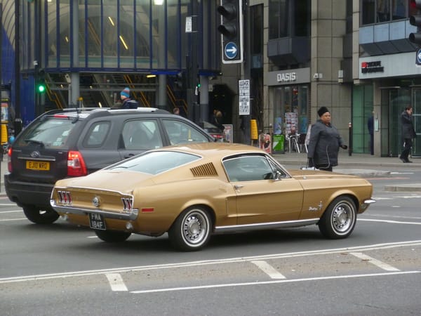 CC Vacation Outtakes: Random Curbside Classics from London and Ireland 1 P1020955