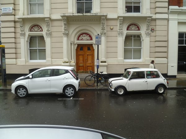 CC Vacation Outtakes: Random Curbside Classics from London and Ireland 10 P1020967
