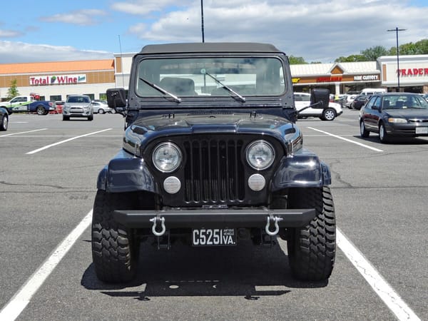 Curbside Classic: 1985 Jeep Scrambler (CJ-8) - A Pickup In Disguise 17 F 1