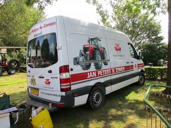 CC Global: Modern Service Vans And Trucks - Peugeot, Mercedes-Benz, Renault and Iveco 4 IMG 4390