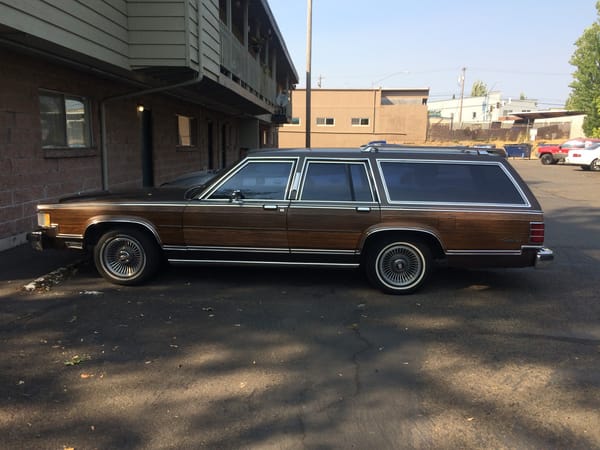 CC Outtake: Mercury Colony Park Wagon - Got Gingerbread? 6 CC 369 082