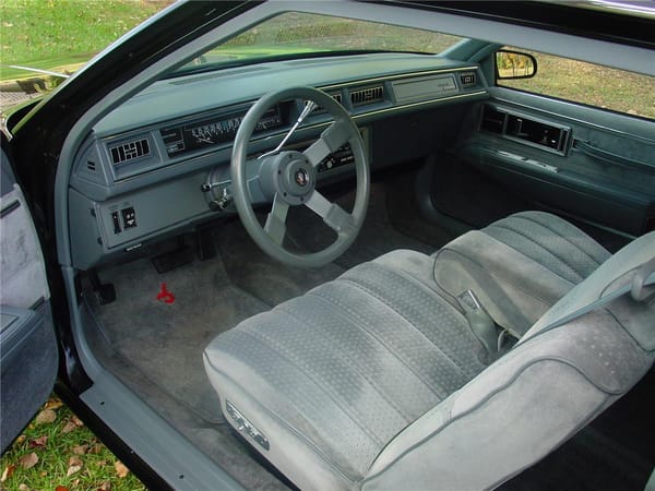 Curbside Classic: 1988 Buick LeSabre and LeSabre T-Type - The Strange Case Of Dr. Jekyll & Mr. Hyde 11 1986LeSabreGrandNationalInterior 1