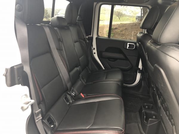 New Car Review: 2020 Jeep Gladiator Rubicon 3.6 And 2019 Jeep Wrangler Rubicon 2.0Turbo - The Beat Goes On 8 IMG 2791