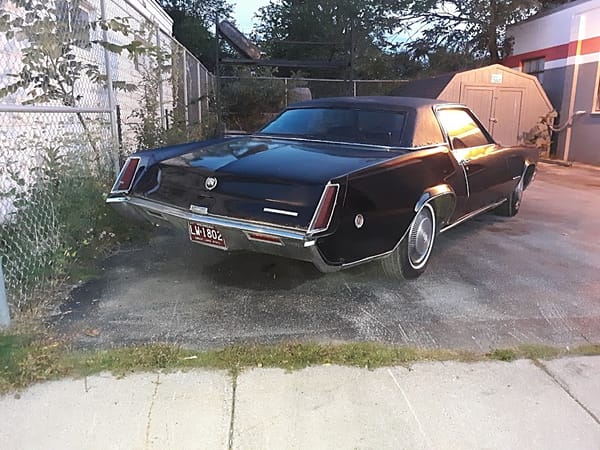 Curbside Classics: 1969 and 1970 Cadillac Eldorados - The Best Of All Possible Worlds 11 69 Eldo 3a