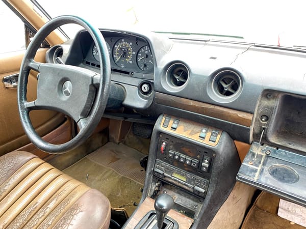 1984 Mercedes-Benz 300CD TurboDiesel