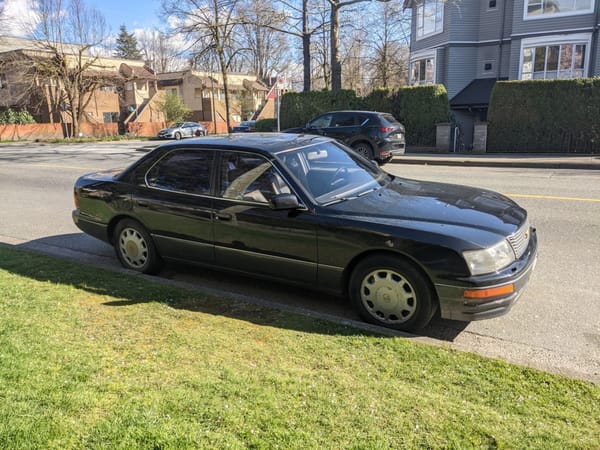 Neighbourhood Curbside Classics: Vancouver, Fairview Neighborhood 4 LS400