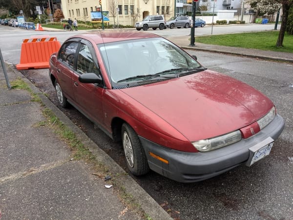 Neighbourhood Curbside Classics: Vancouver, Fairview Neighborhood 8 Saturn