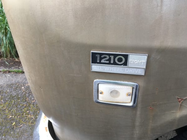 Curbside Classic: 1972 International Travelall 1210 4x4 - Travel All Roads Or None At All 3 IMG 6050