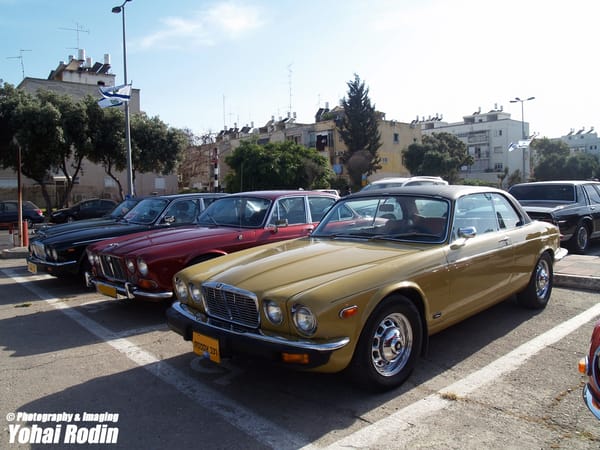 1977 Mustard Jaguar XJC6