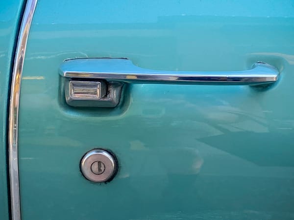 Curbside Classic: 1971 Oldsmobile Delta Royale - Getting Warmer 3 71 Olds Delta Royale CV Doorhandle