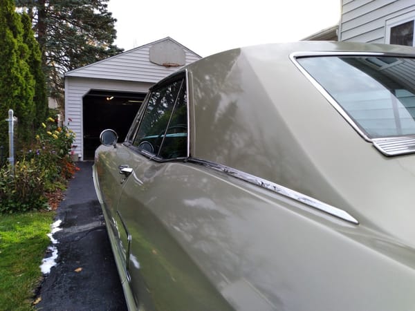 COAL: 1963 Buick Riviera - "Here's Where Man And Riviera Get To Know Each Other" 4 20221105 102001
