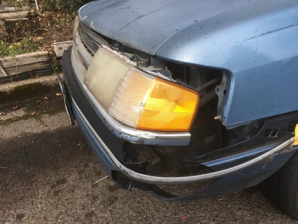 Curbside Outtake: 1989 Ford Tempo - " The Tempo And Topaz Have Been Losing Money For More Than A Decade" 4 IMG 0554