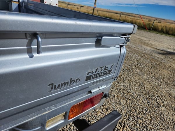 Daihatsu Hijet Jumbo badge