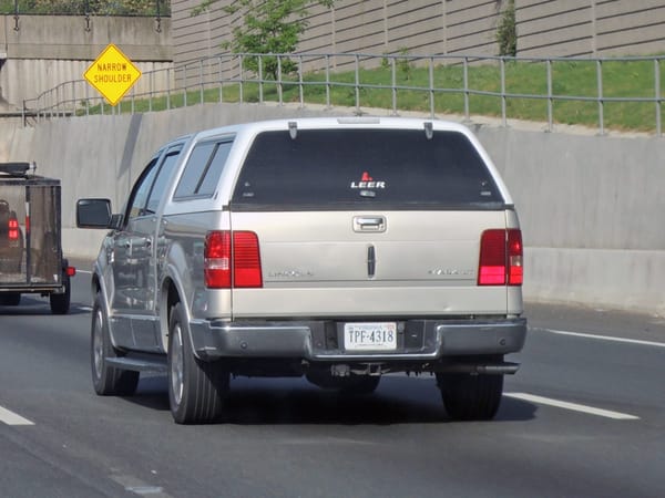A Half-Year of Curbside and In-Motion Finds From Roads, Parking Lots and Curbs 11 2006 Lincoln Mark LT