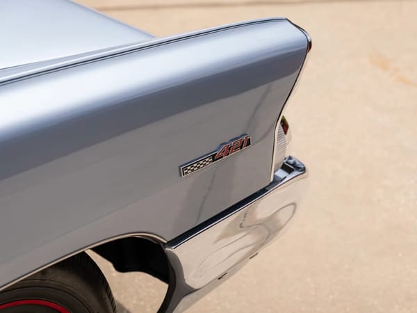 Vintage Car Life Review: 1965 Pontiac Catalina 2+2 421 HO – 2 Plus 2 Does Not Equal GTO 21 Right front fender and "421" badge of a Fontaine Blue 1965 Pontiac Catalina 2+2