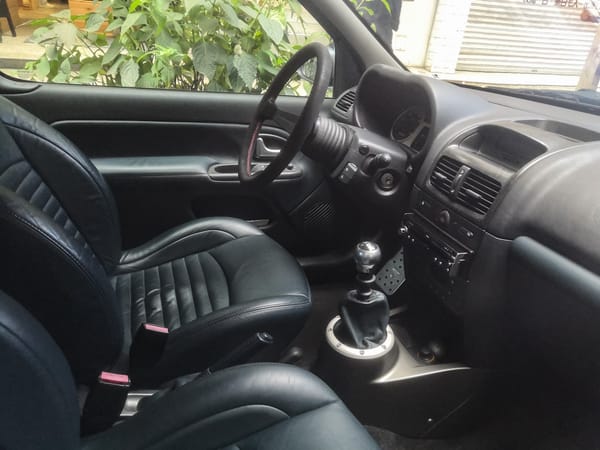 Curbside Classic: 2005 Renault Clio V6 – The Hatchback Of Notre-Dayum! 10 IMG 20241208 114855 edited