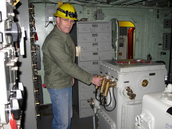 HMB-1: This Rusty Barge Was Built By The CIA For A Top Secret Cold War Recovery Mission 9 Iowa 213