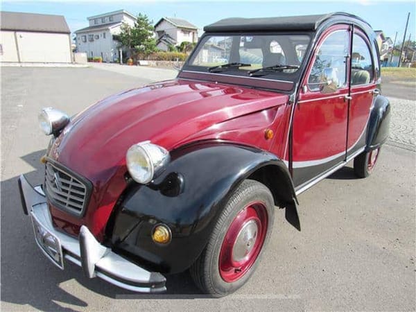 1987 Citroen 2CV in two tone paint.