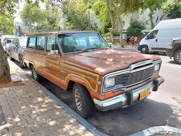 1983 Brown Jeep Wagoneer