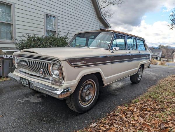 1966–1971 Jeep Super Wagoneer and Wagoneer Custom Special: These Luxury SUVs Were Way Ahead Of Their Time, So Why Didn't They Sell? 1 Left front 3q view of a Glacier White 1968 Jeep Super Wagoneer