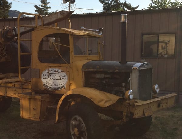 Curbside Outtake: Mack FN(?) Log Hauler - How Many Loads Did It Haul? 2 CC 390 048 crop