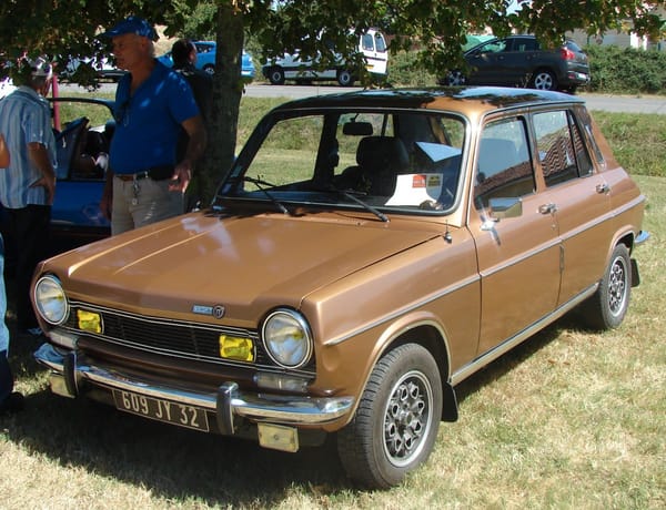 Car Show Classics: At The Chappelle de Vehicules Anciennes At Tonneins, France, For The Fete Of Saint Christopher. 41 simca 1100