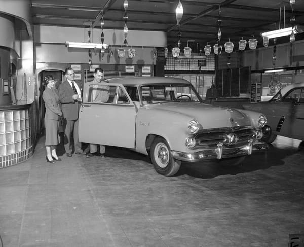 Vintage Photos: Ford Dealers, Showrooms & Deliveries In The '50s-'60s 2 3 9 2 2