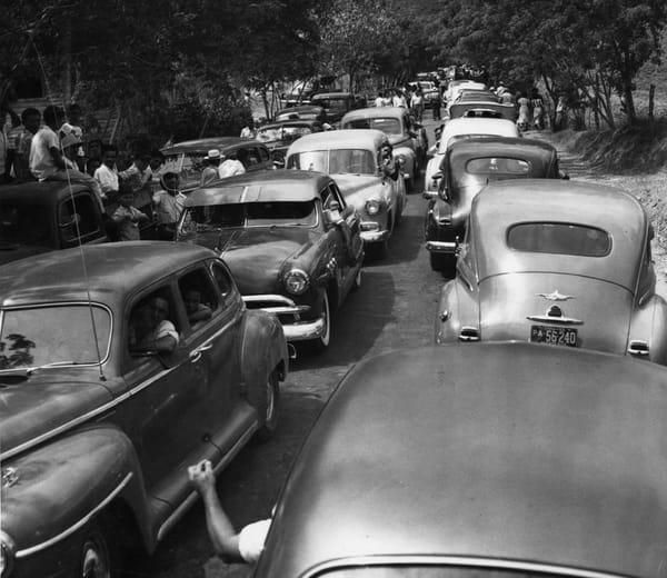 Vintage Snapshots: American Cars In Puerto Rico, 1950's-1960's 2 Screenshot 20230702 235943