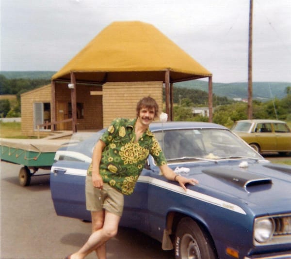 Vintage Snapshots: Fashions And Cars Of The '60s & '70s 11 Screenshot 20250328 071322