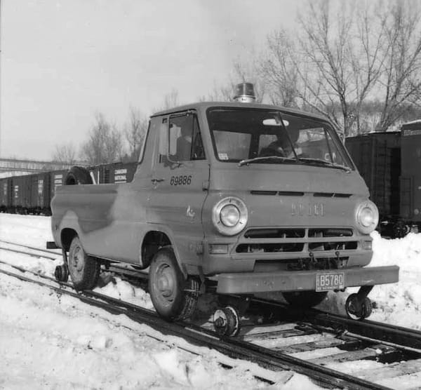Vintage Photos: Classic Cars Riding Classic Railways - Railroad Inspection Cars, 1950s-1960s 12 111afd95525961ac9ea6b22f11eab987 e1751862444797