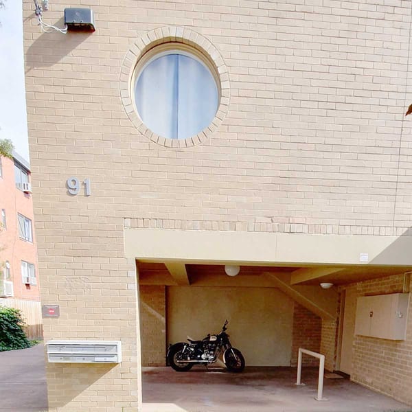 apartlee