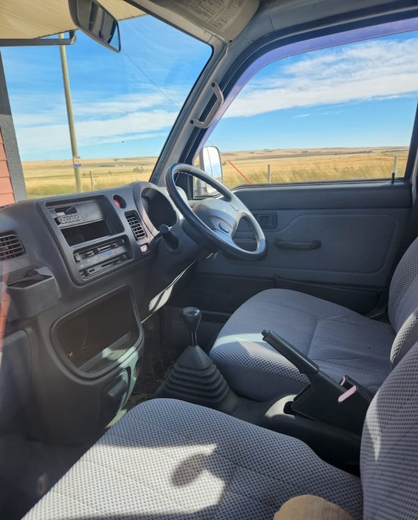 Daihatsu Hijet Jumbo interior