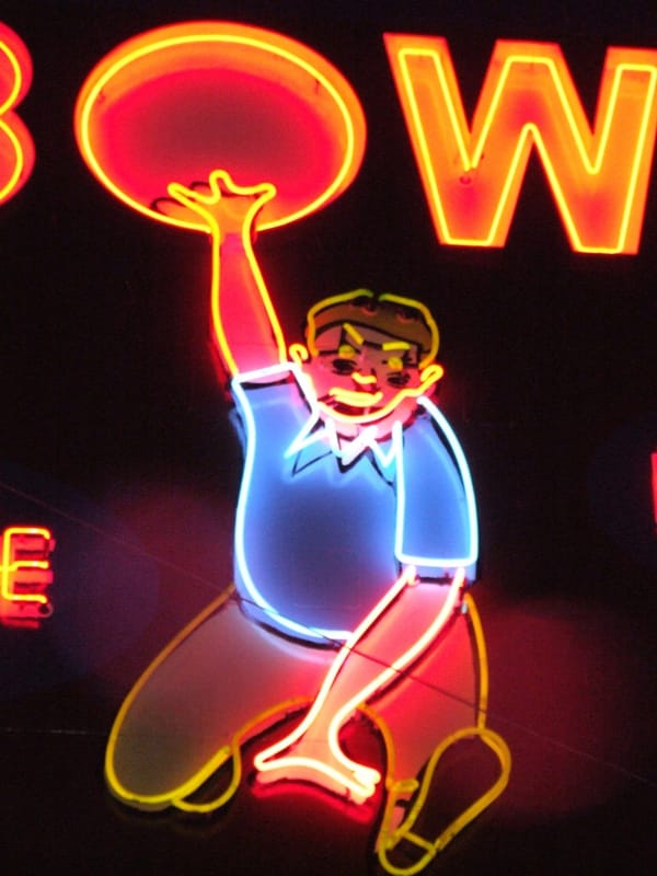 Vintage Neon Signs - A Gallery By Curtis Perry 11 82476665 112cb8b178 k