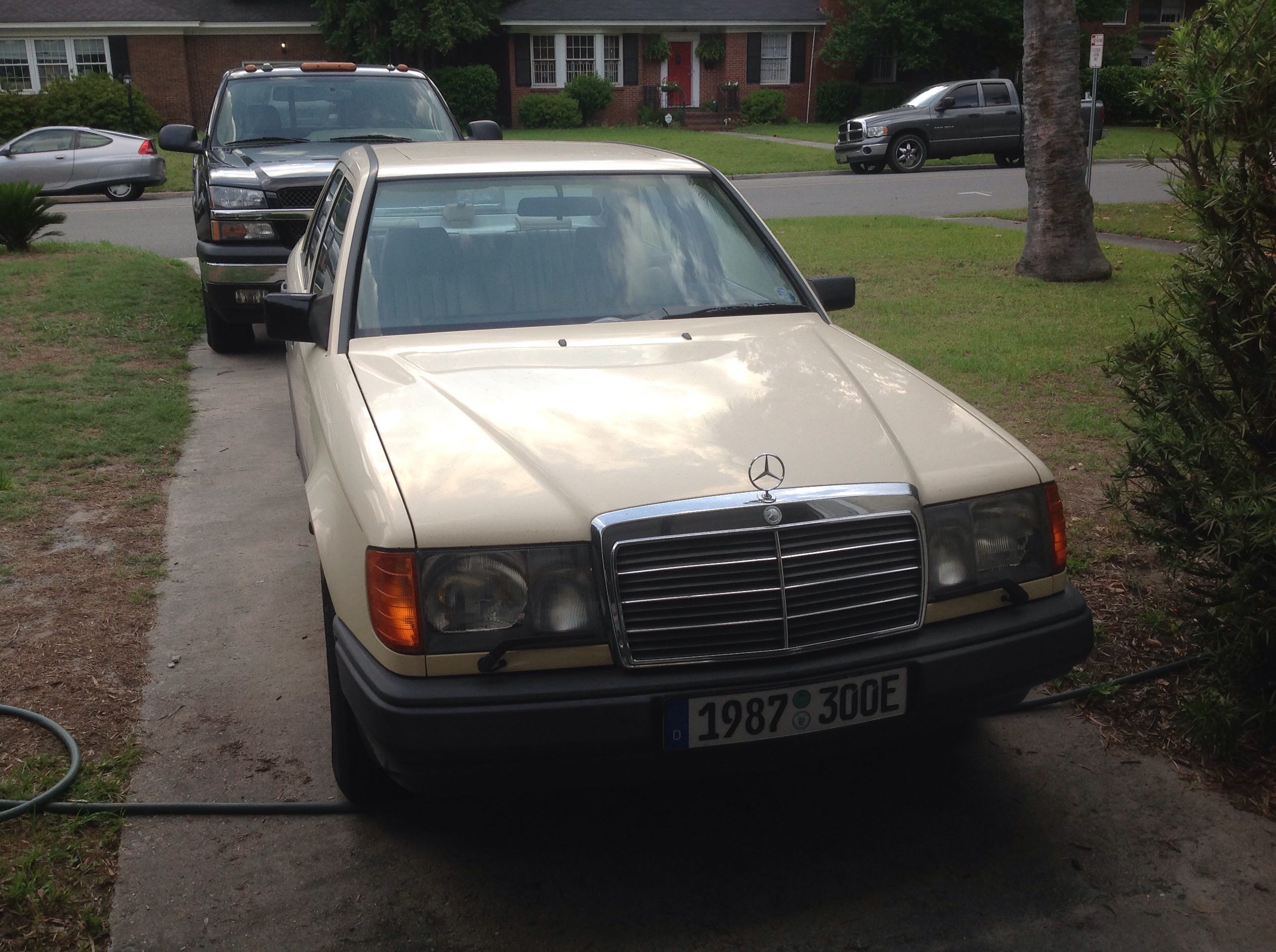 Curbside Capsule: Mercedes W124 E Class - Das Beste Oder Nicht - Curbside  Classic