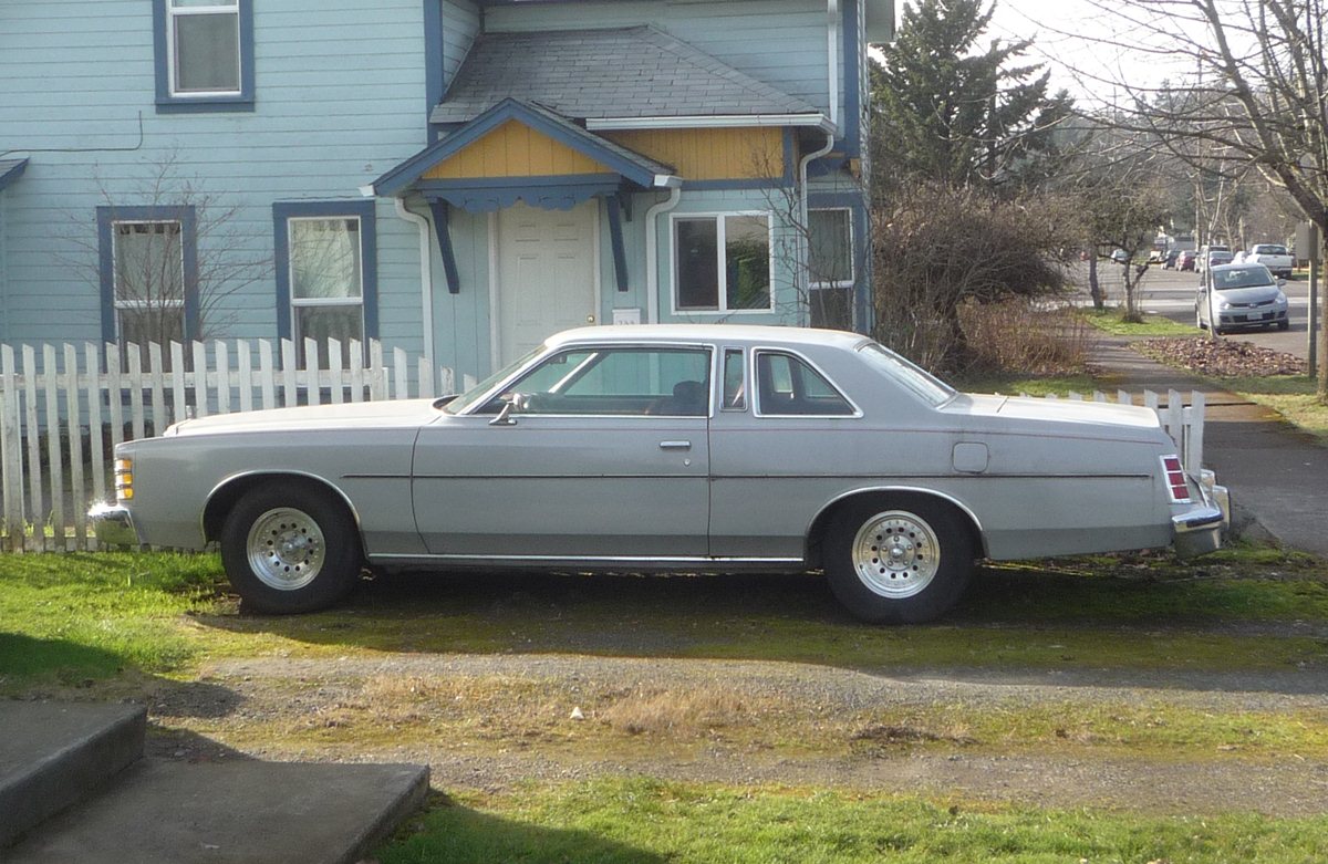 1975 Ford ltd 2 door #2