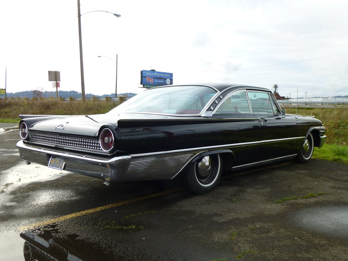 1961 Ford galaxie starliner #7