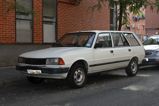 Cohort Capsule Peugeot 305 Break Gl The 505 S Little Brother Curbside Classic